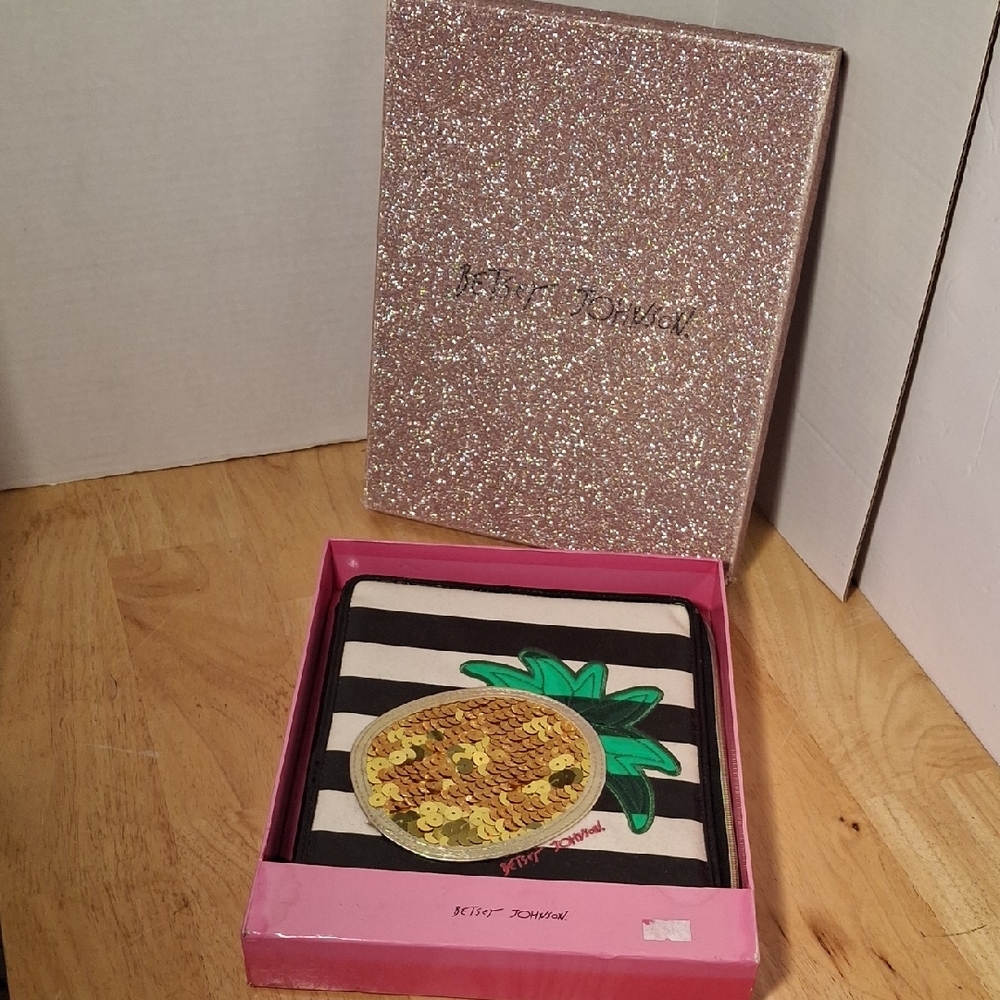 Betsy Johnson Pineapple Sequin Tablet holder